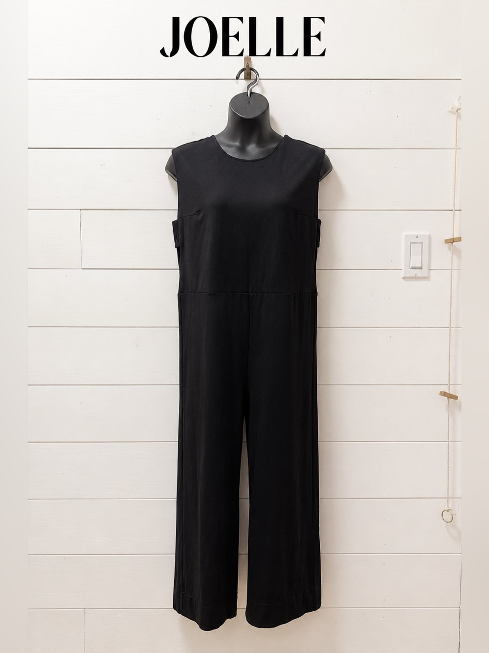 ❣️JOELLE COLLECTION Black Wide Leg Jumpsuit Size Large